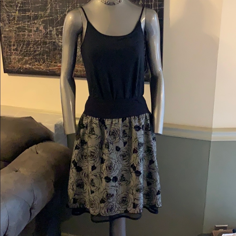 Studio 253 Wool Blend Velvet Floral Print Skirt